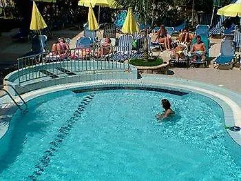 アパートホテル Zante Plaza &