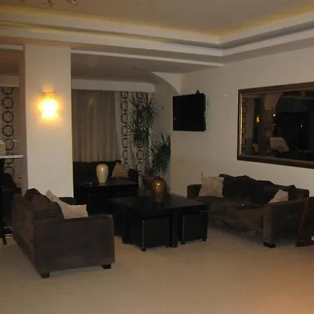 Zante Plaza & 라가나스