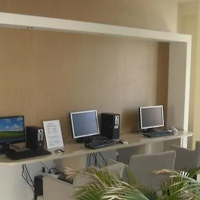 Zante Plaza & 아파트호텔 라가나스
