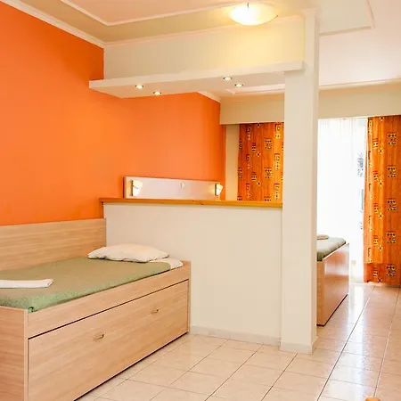 Zante Plaza & Apartmanhotel 3*